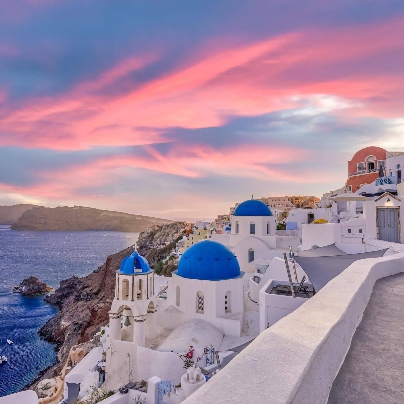 santorini en guzel hangi mevsimm